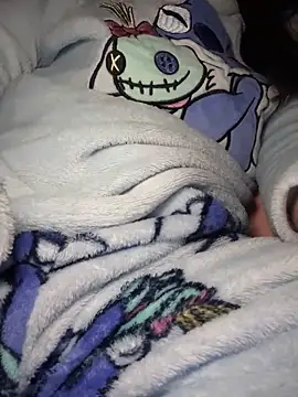 Snapshot of rossana99_ chatting on February 2, 10:17 pm rossana99 online show from February 2, 10:17 pm