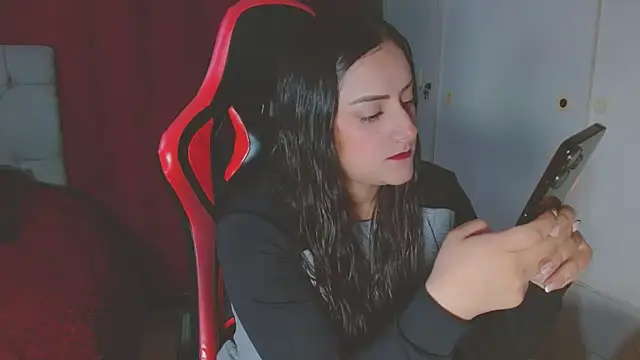 Noamartin  online show from January 6, 11:18 pm