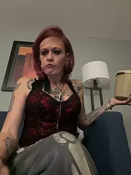 renegade vyxxen online show from February 11, 8:48 am