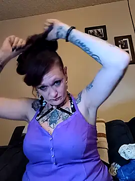 renegade vyxxen online show from February 4, 12:55 pm