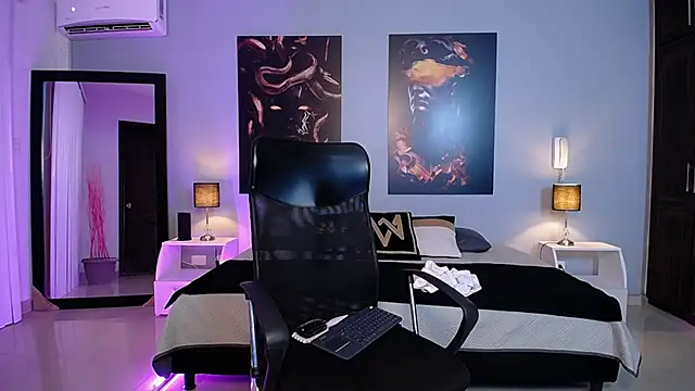 JasmineCampbell  online show from September 15, 10:43 pm