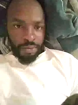 Snapshot of gkeenin chatting on February 18, 6:48 am gkeenin online show from February 18, 6:48 am