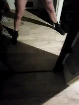 bigwhitecock997 online show from February 9, 3:32 am