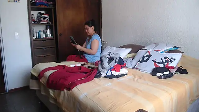 LucifernandaSw online show from February 6, 7:07 pm