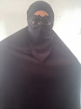 Snapshot of Hijabi_HotGirls chatting on February 21, 9:34 am Hijabi HotGirls online show from February 21, 9:34 am