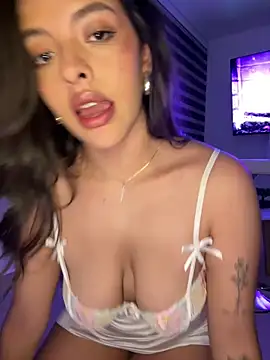 martina duque  online show from March 21, 1:56 am