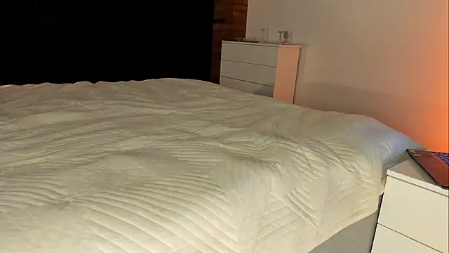 Rachel Rey online show from April 17, 6:33 pm