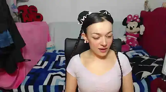 Angela 18honey online show from January 3, 4:00 am