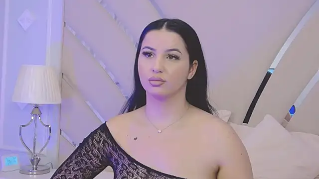 Snapshot of Amalthea_ chatting on February 1, 6:19 pm Amalthea online show from February 1, 6:19 pm