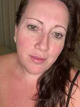 Snapshot of xsexycurvymilf chatting on March 20, 6:42 pm xsexycurvymilf online show from March 20, 6:42 pm