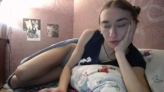 Fire  Foxx online show from December 6, 12:27 pm