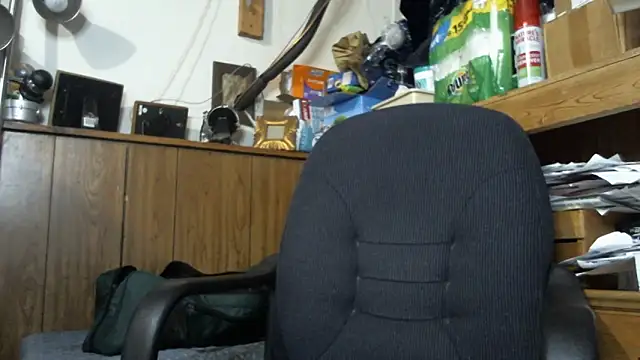 Snapshot of handsomeguy0729 chatting on March 18, 11:52 am handsomeguy0729 online show from March 18, 11:52 am