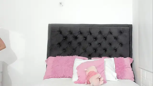 sara evans02 online show from March 7, 4:13 am