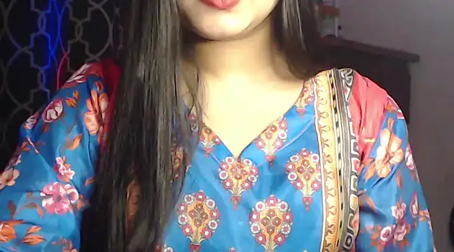 Miraa Love online show from December 3, 3:00 pm