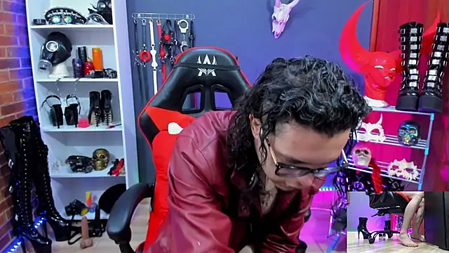 daven56 online show from February 13, 1:51 pm