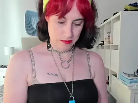 emmita69  online show from May 22, 6:02 pm