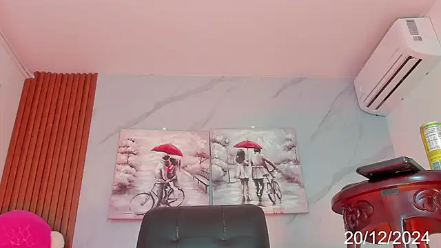 Karoline Marin online show from December 21, 9:25 pm