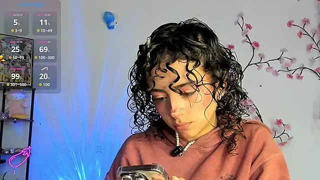 Snapshot of sami_monroe chatting on June 8, 3:01 pm sami monroe online show from June 8, 3:01 pm
