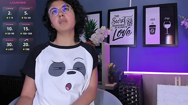 Amareto  online show from March 4, 5:45 pm