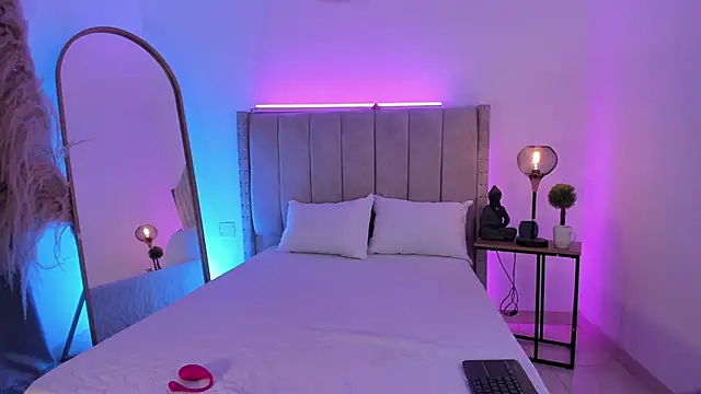 SakuraKato online show from February 25, 11:30 am