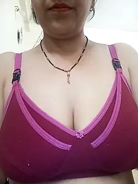 Snapshot of Hot-Shivani chatting on February 15, 7:54 pm Hot-Shivani online show from February 15, 7:54 pm