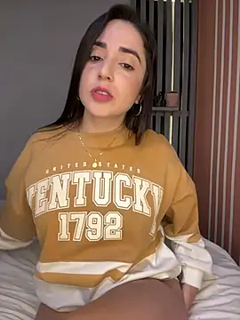 Victoria-And1 online show from December 7, 2:09 am