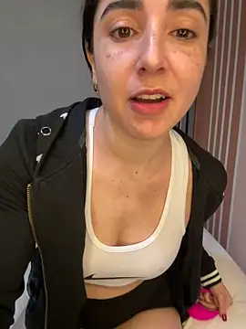 Victoria-And1 online show from March 4, 1:12 am