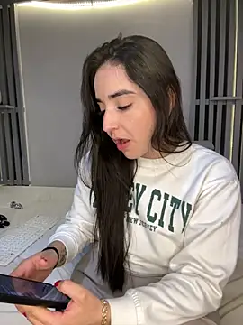 Victoria-And1 online show from October 7, 2:20 am