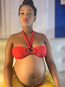 AleezaFrench online show from May 21, 1:07 pm
