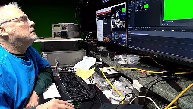 ButtCrackShowing-OOPS online show from February 24, 6:28 pm