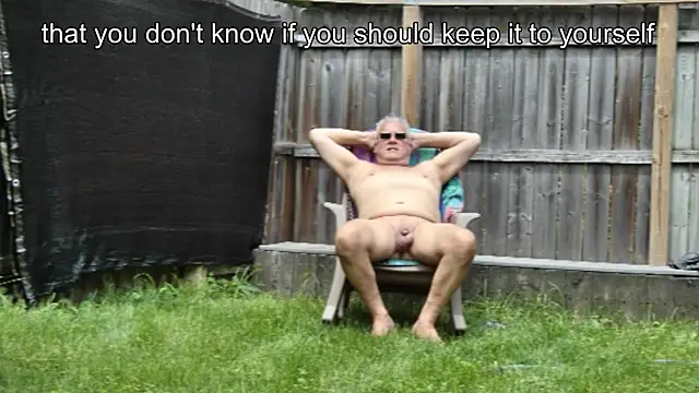 Snapshot of ButtCrackShowing-OOPS chatting on July 7, 7:18 pm ButtCrackShowing-OOPS online show from July 7, 7:18 pm