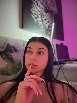 Simply the best online show from February 8, 8:01 pm