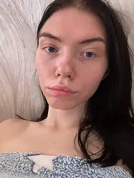 Lisaaa Alisa online show from March 7, 9:29 am