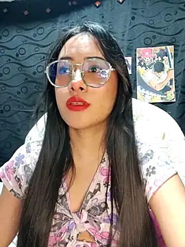 Snapshot of Janna_mnt chatting on December 12, 3:43 am Janna mnt online show from December 12, 3:43 am