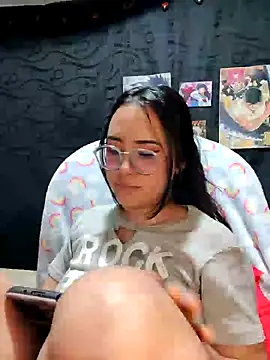 Snapshot of Janna_mnt chatting on December 14, 11:07 am Janna mnt online show from December 14, 11:07 am