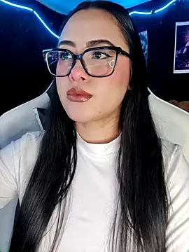 Snapshot of Janna_mnt chatting on October 10, 2:54 am Janna mnt online show from October 10, 2:54 am