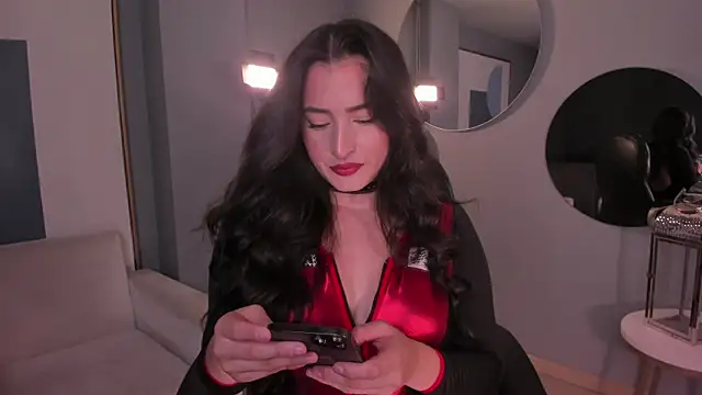 Snapshot of DominiqueVega chatting on March 30, 12:44 am DominiqueVega online show from March 30, 12:44 am