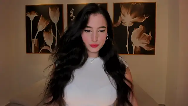 Snapshot of DominiqueVega chatting on July 13, 12:02 am DominiqueVega online show from July 13, 12:02 am