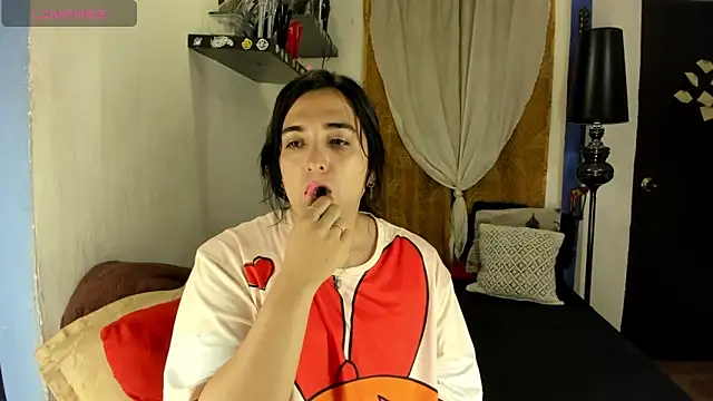 SARAMISHA online show from October 24, 1:40 pm