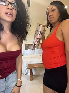 Latinaebony69 online show from October 19, 7:47 pm