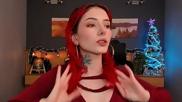 LiliJones  online show from December 17, 5:15 pm