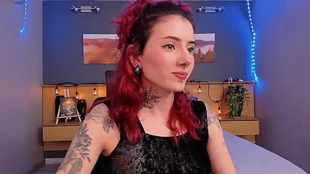 LiliJones  online show from January 9, 4:39 pm