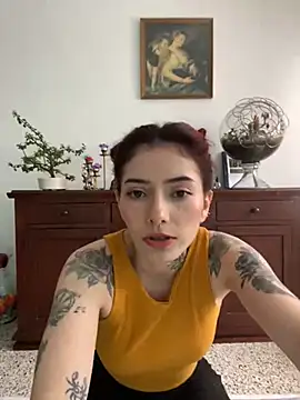 LiliJones  online show from February 8, 4:14 pm