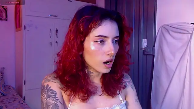 LiliJones  online show from February 10, 6:03 pm