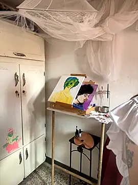 LiliJones  online show from October 1, 5:08 pm