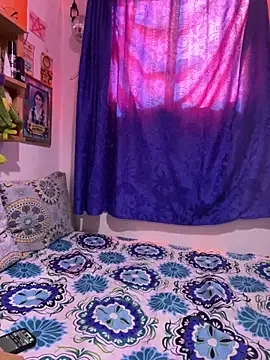 LiliJones  online show from November 7, 2:06 pm