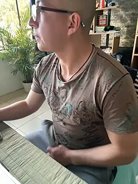 Snapshot of 97banana chatting on September 24, 10:13 pm 97banana online show from September 24, 10:13 pm