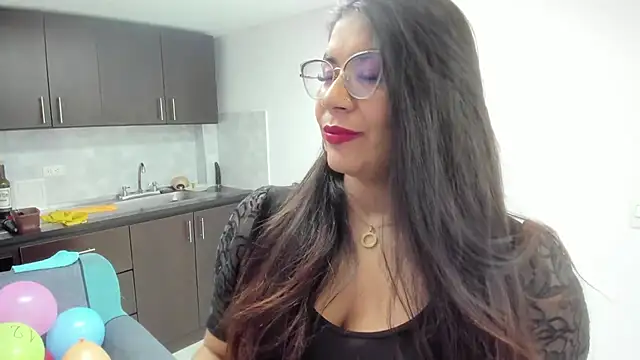 Luna Dumont online show from December 14, 11:26 am