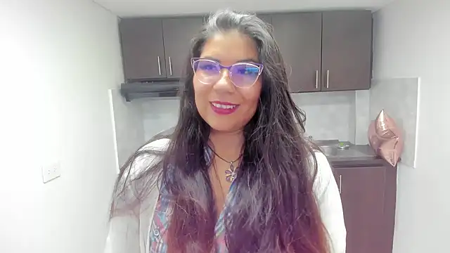 Snapshot of Luna_Dumont chatting on February 17, 11:07 am Luna Dumont online show from February 17, 11:07 am