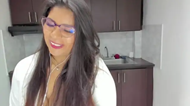 Snapshot of Luna_Dumont chatting on March 24, 11:15 am Luna Dumont online show from March 24, 11:15 am